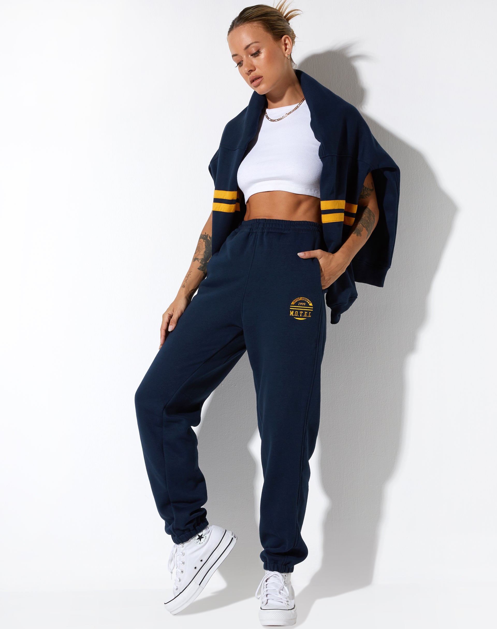image de Basta Jogger en Navy Citrus Stripe Football 1999