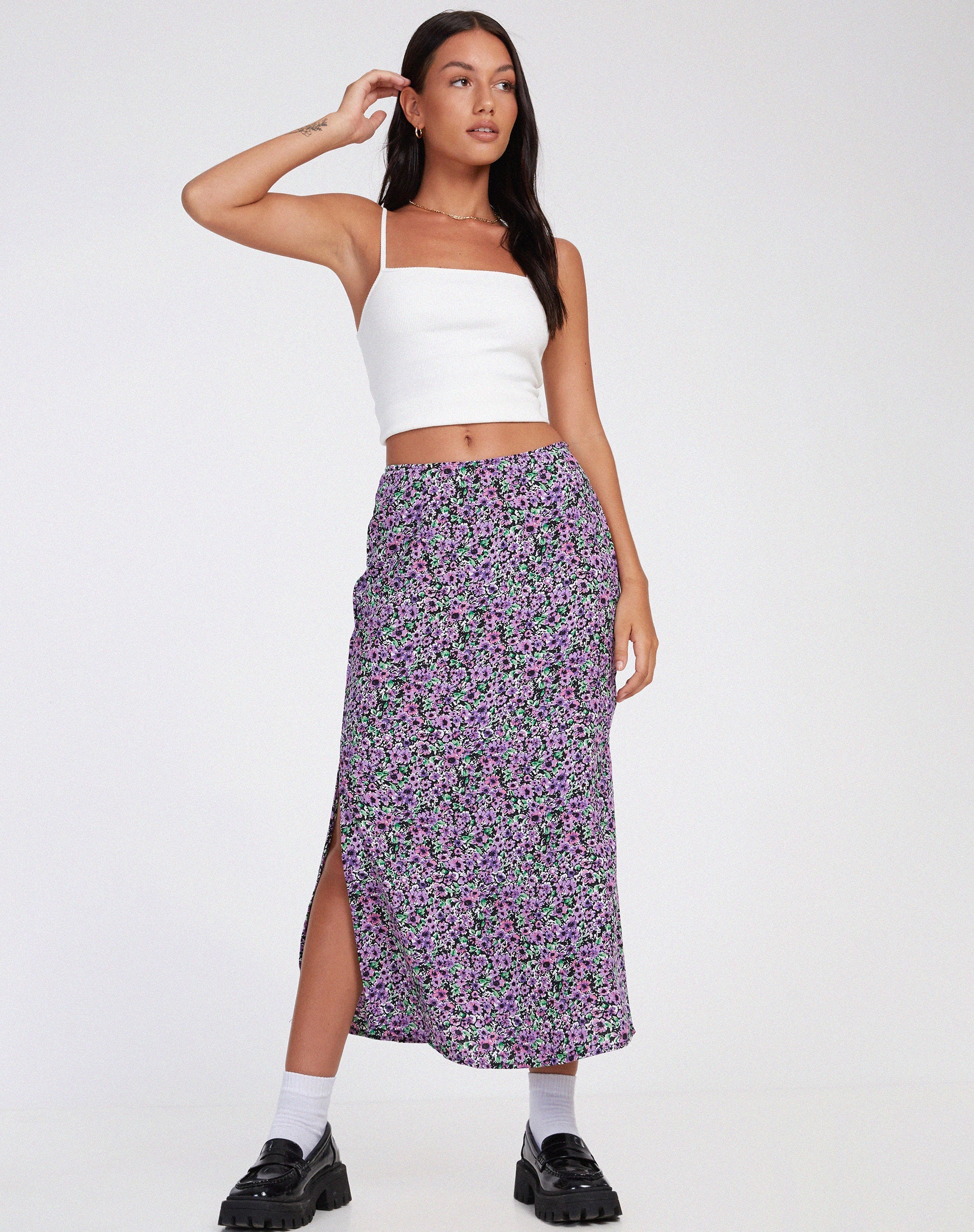 image de Tindra Midi Skirt in Lilac Blossom