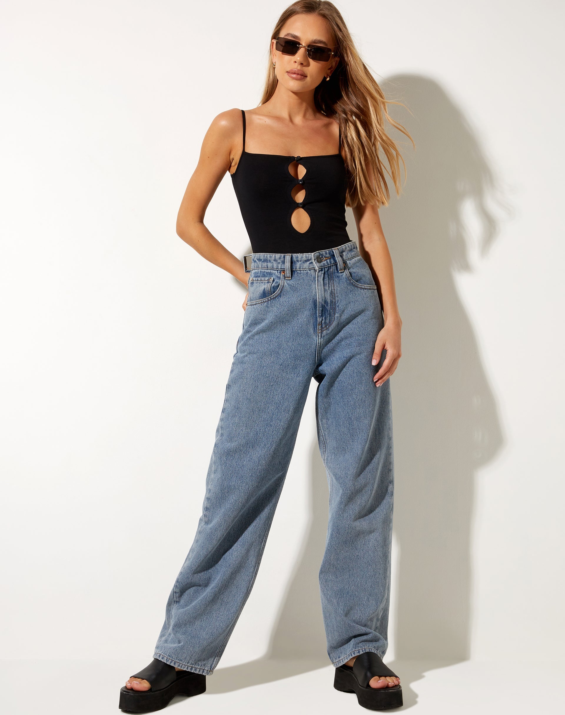 Image de Torri Bodice découpé en noir