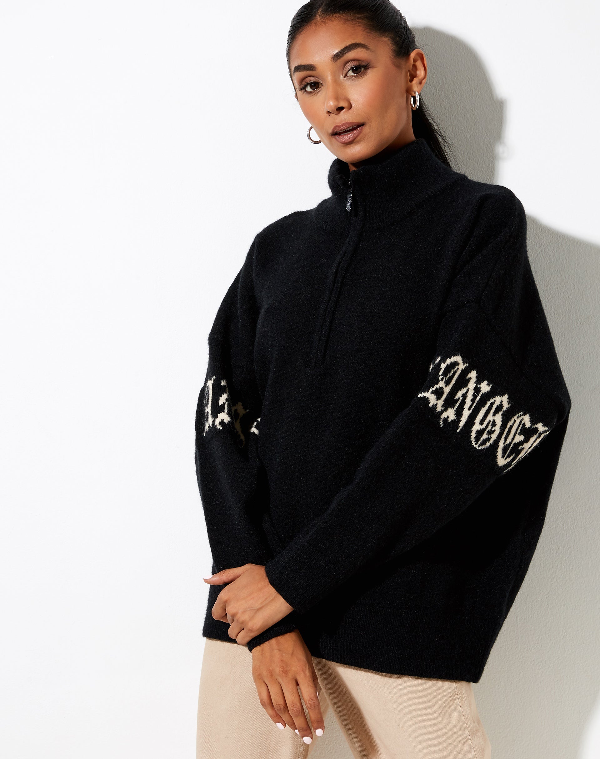 Image de Tusca Sweatshirt noir avec ange sur la manche