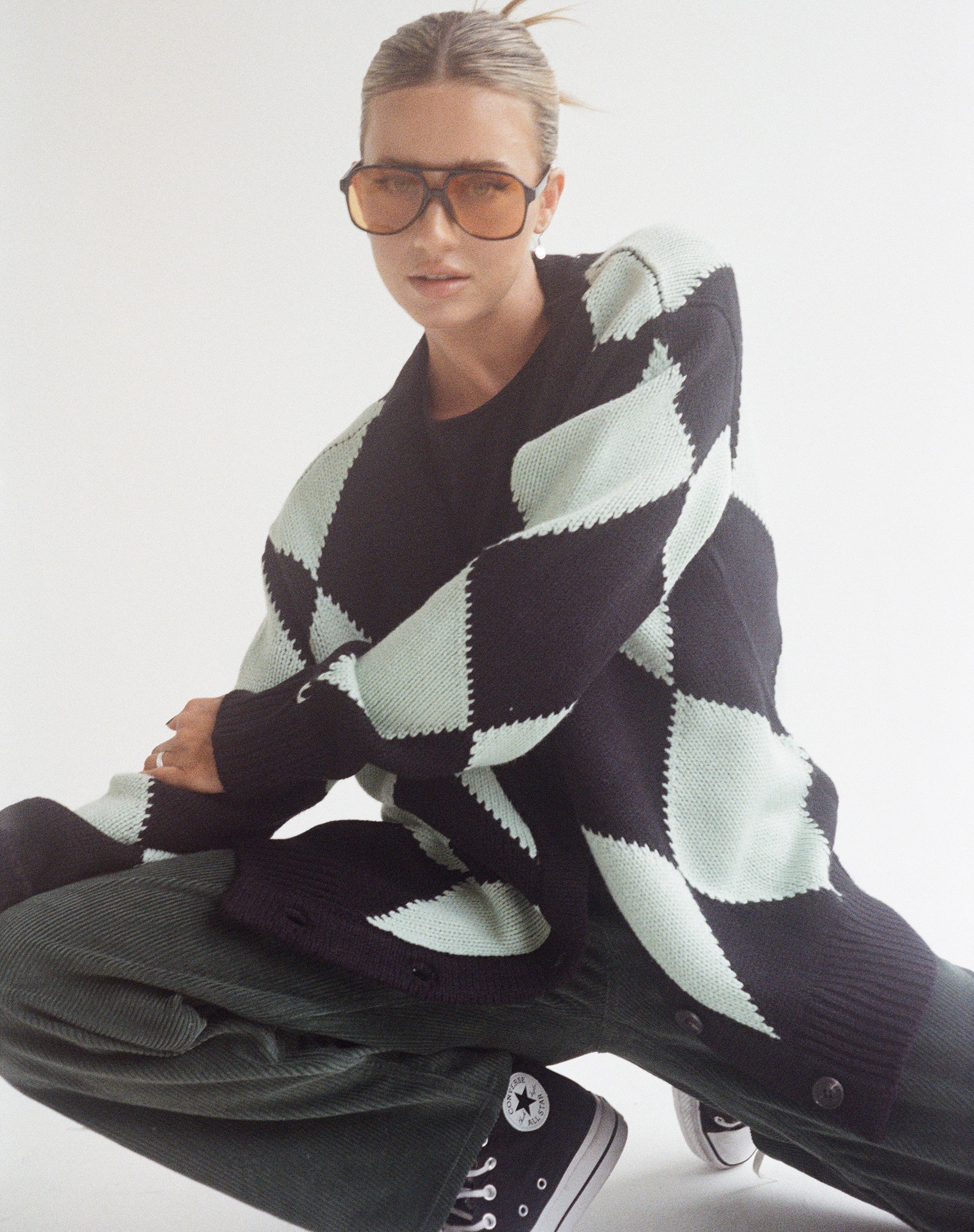 Uriela Cardi en Harlequin Black and Mint