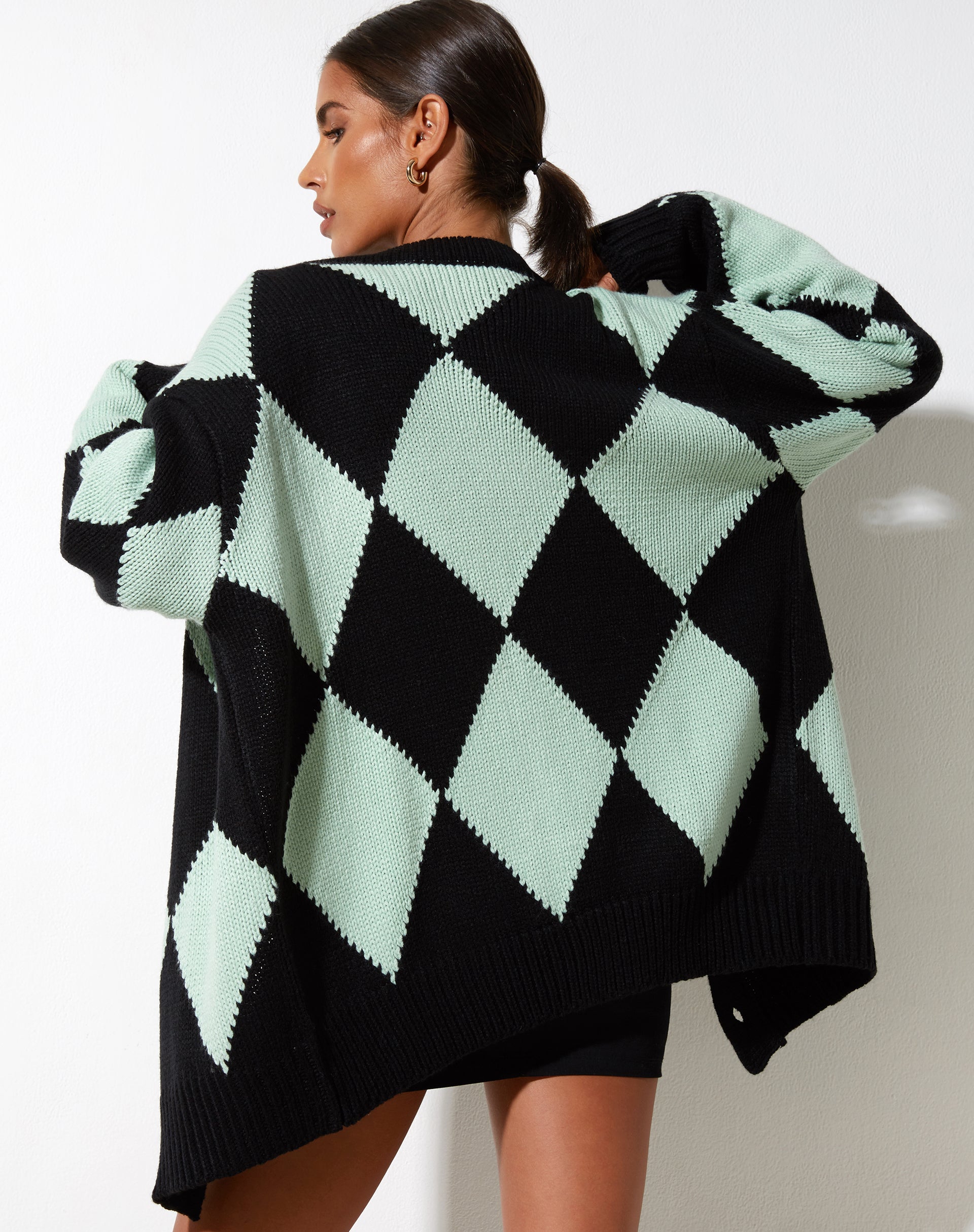 Uriela Cardi en Harlequin Black and Mint