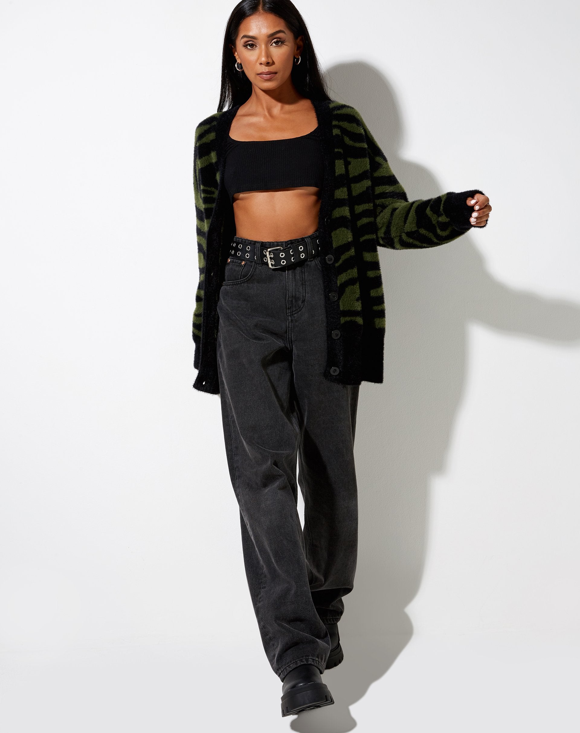 Image de l'Uriela Cardi en tricot Zebra Olive et Noir