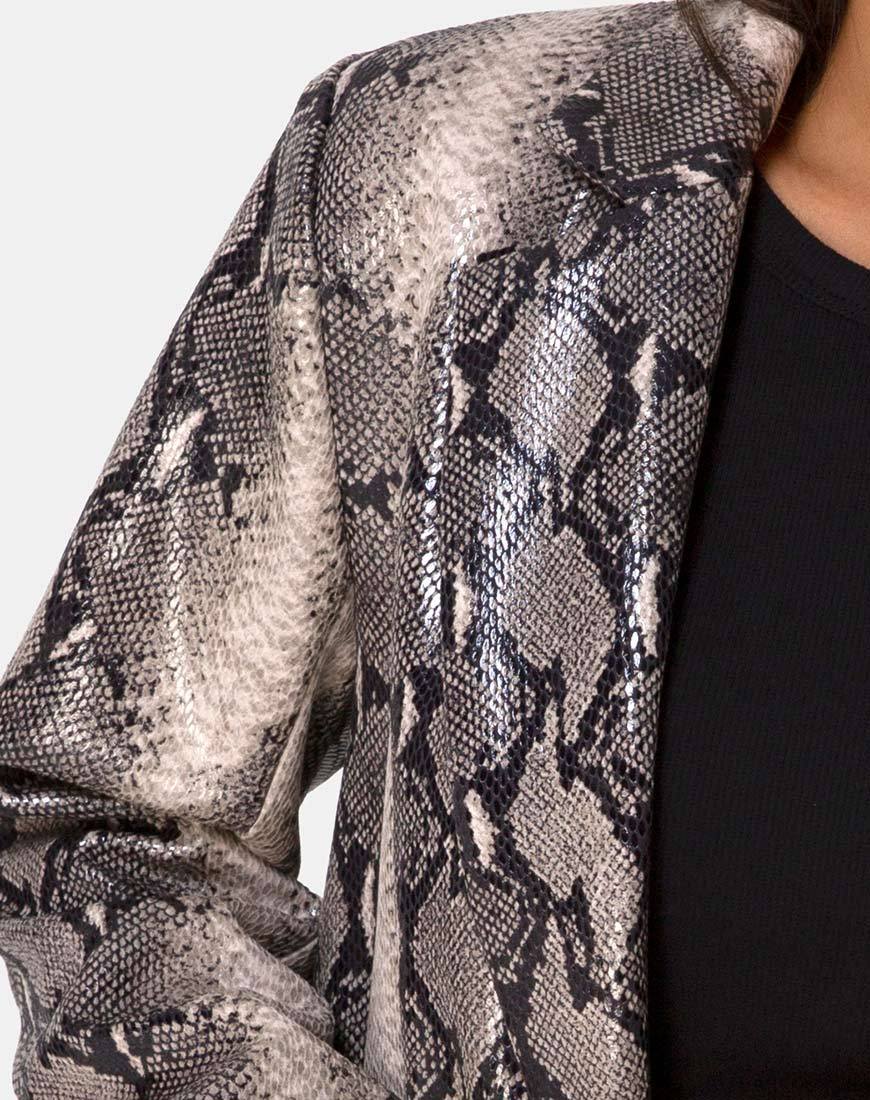 Image de Verra Blazer oversize en PU Beige Snake