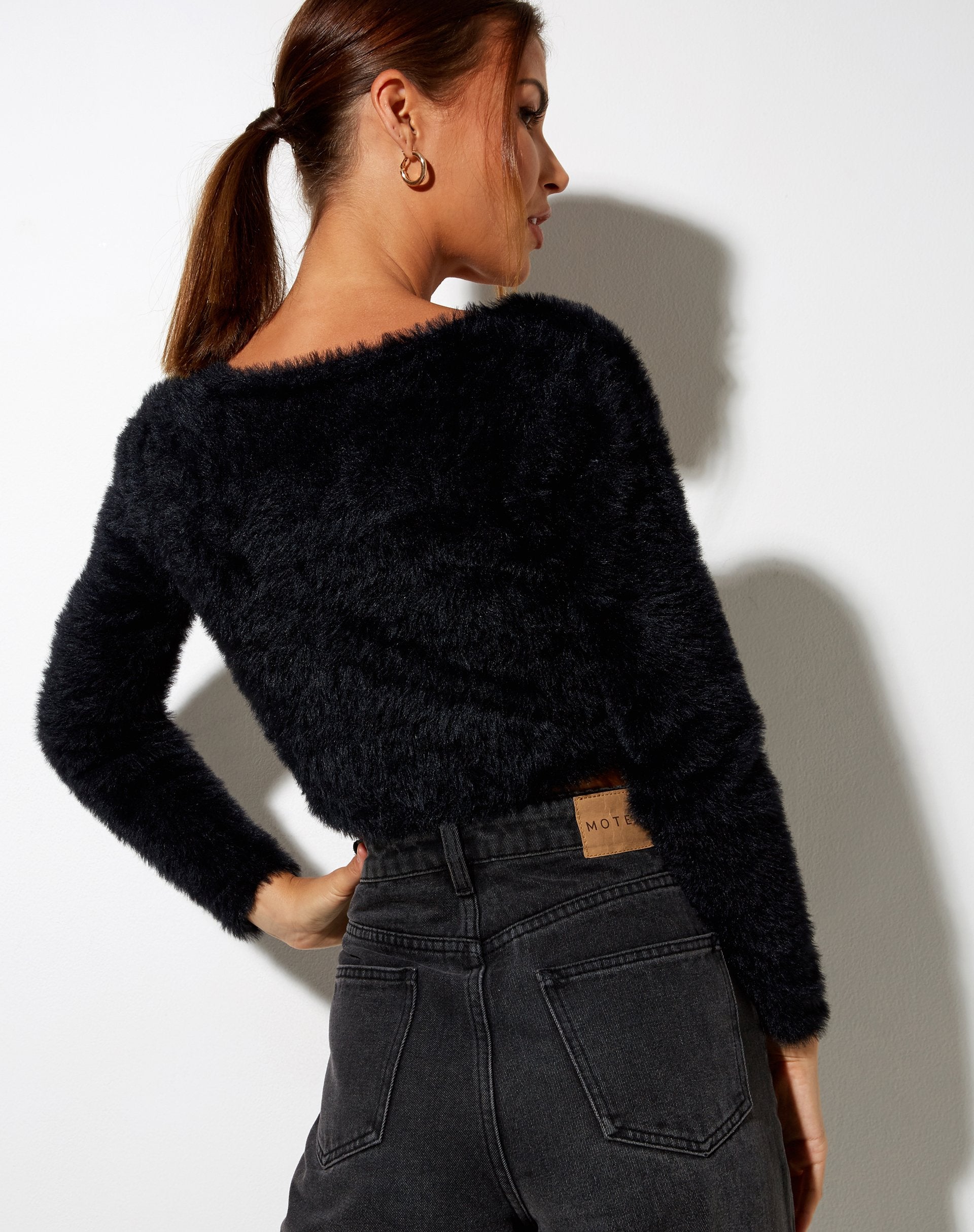 Image de Vima Cardigan croisé en tricot noir