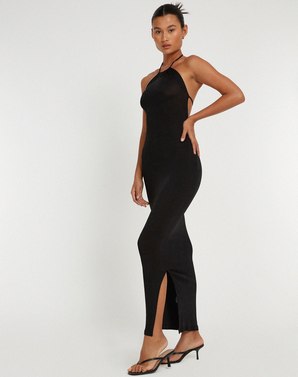 Robe longue dos nu Virnilia en noir