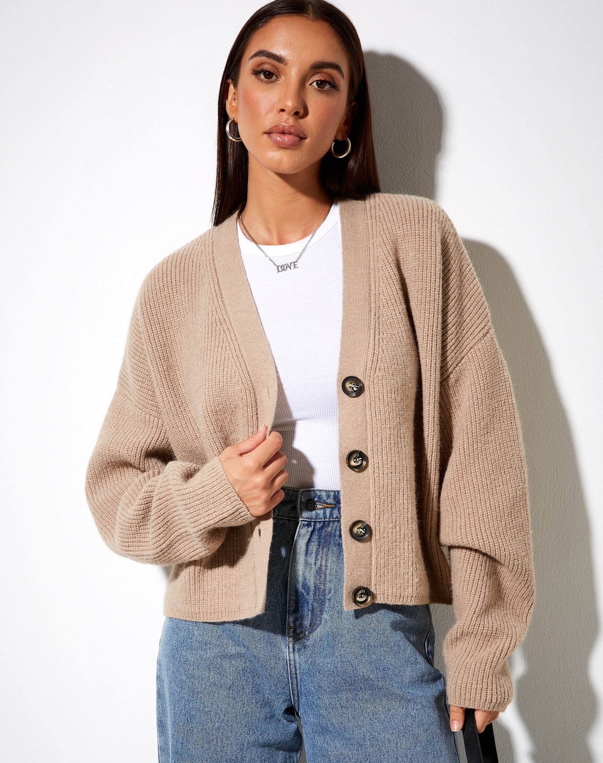 Image de Wallace Cardi en gris beige