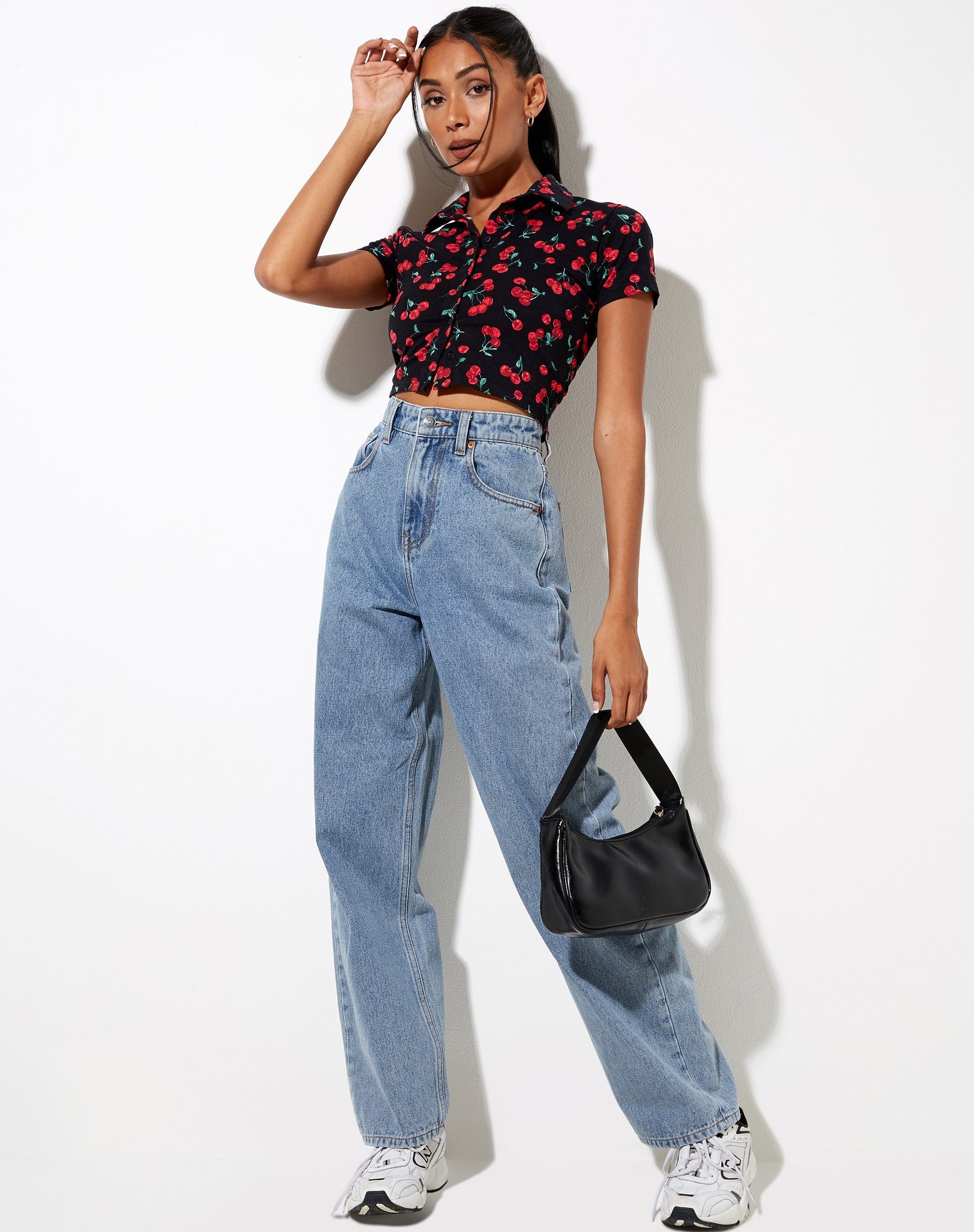 Image de la chemise Wuma en cerises noires
