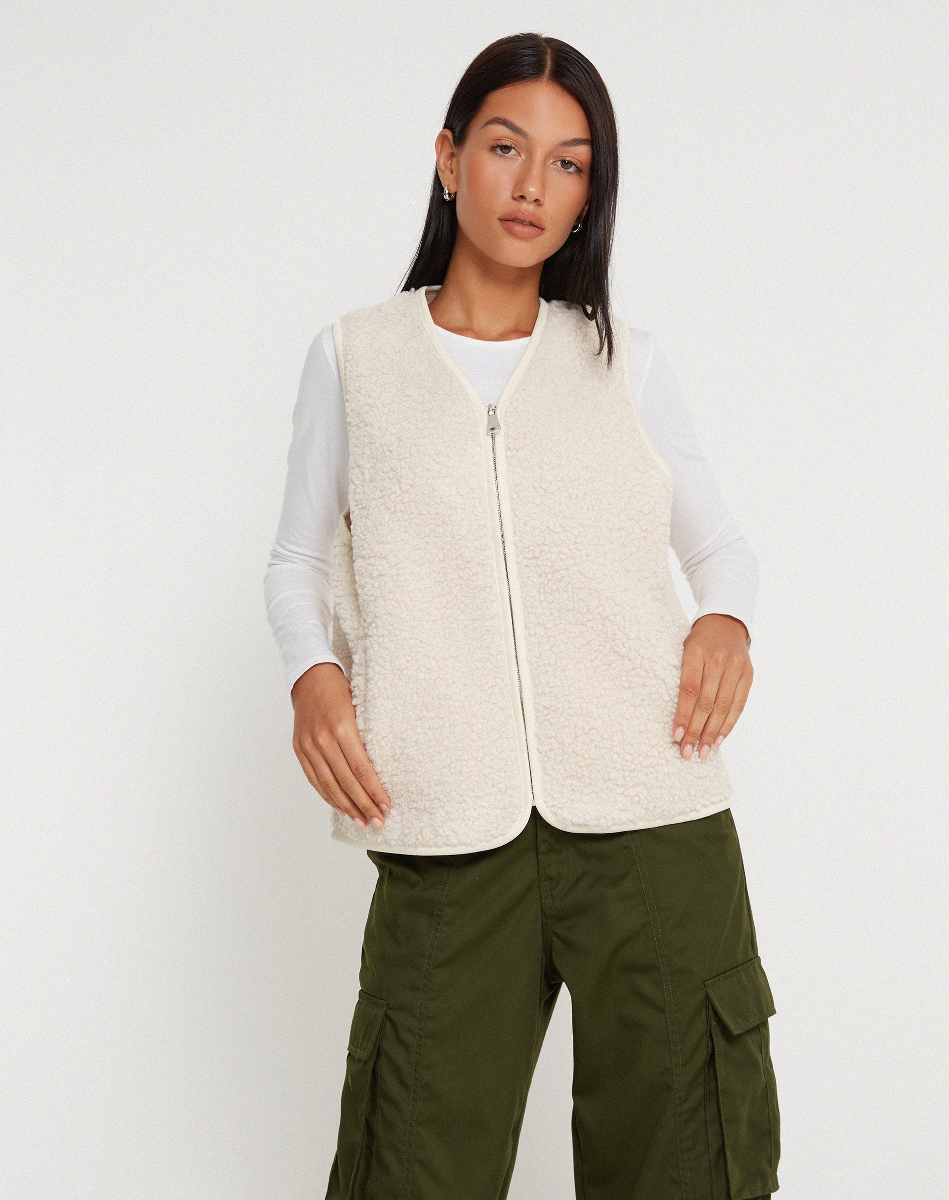 Image de Xiel Zip Up Borg Vest in White