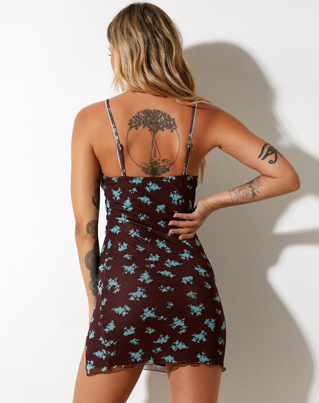 Yakinta Mini Robe en Femme Floral Bleu et Marron