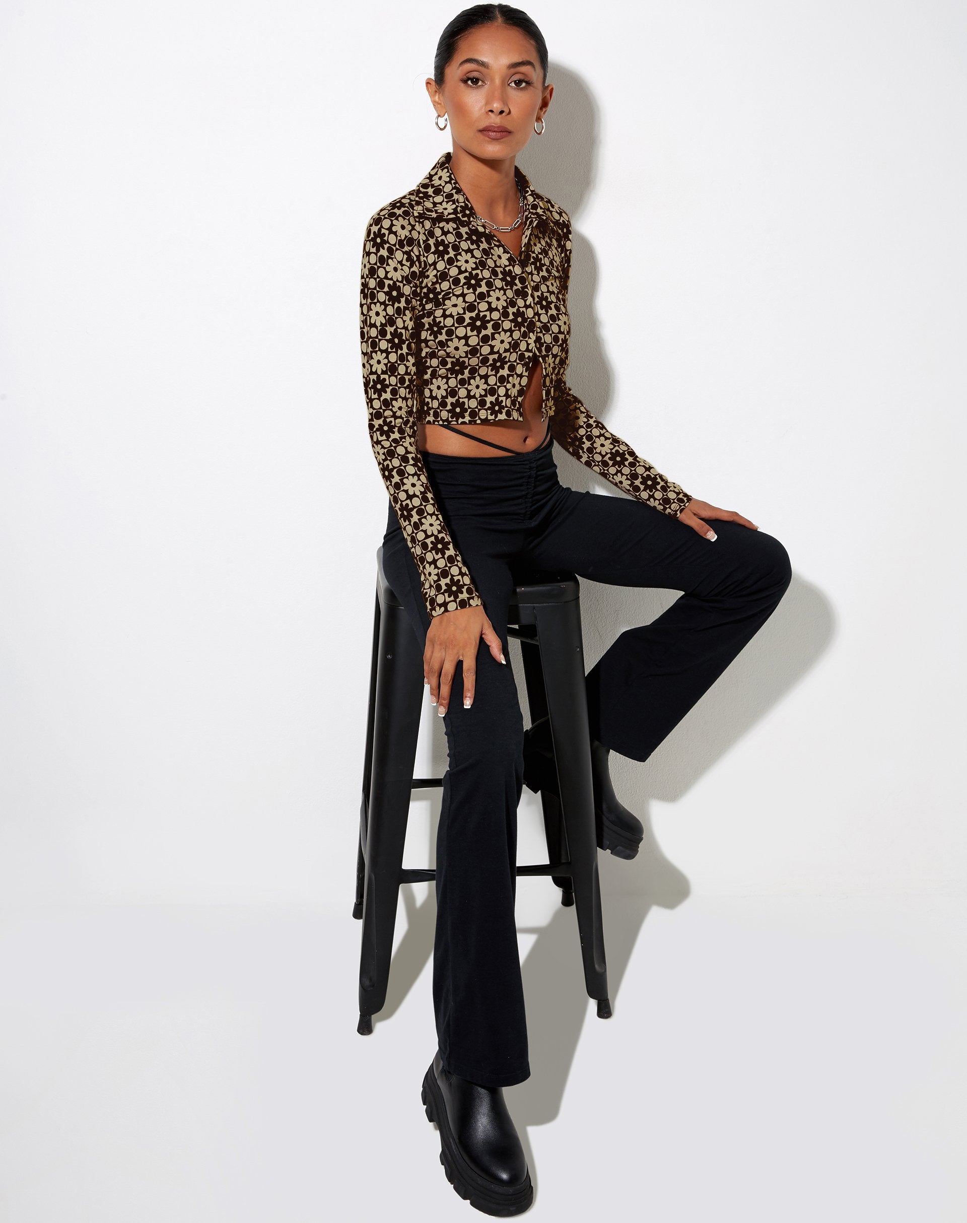 Image de Ryals Crop Top in Patchwork Daisy Brown