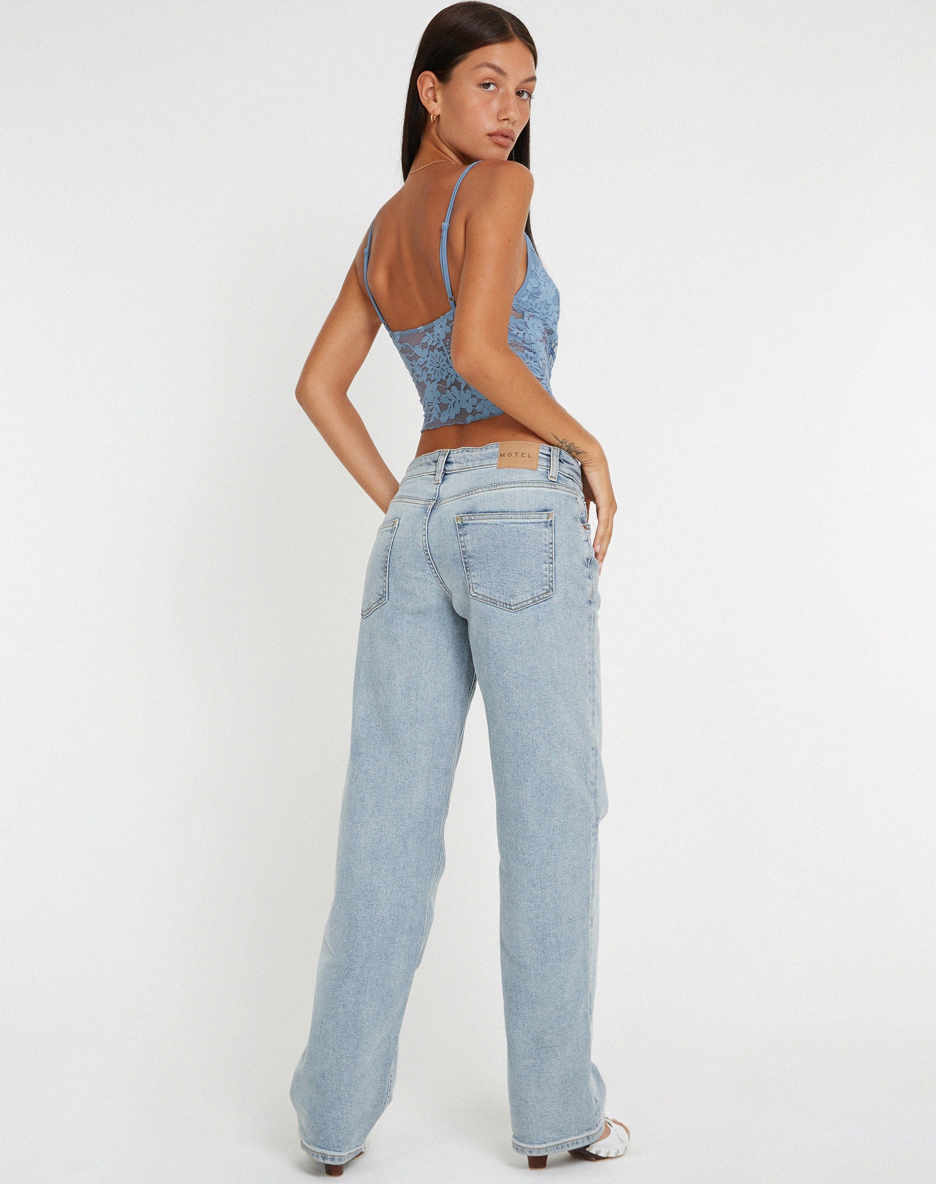 image de Yenko Crop Top in Lace Blue