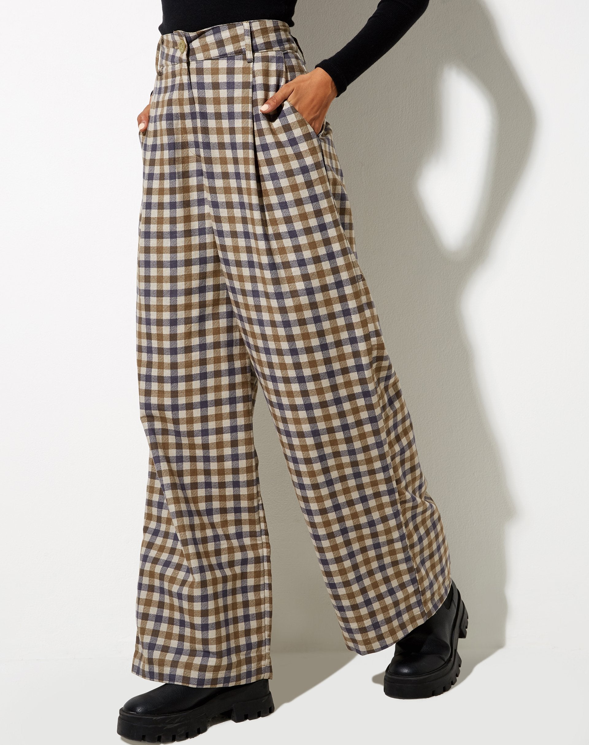 Image de Yeva Trouser in 40s Check Tan