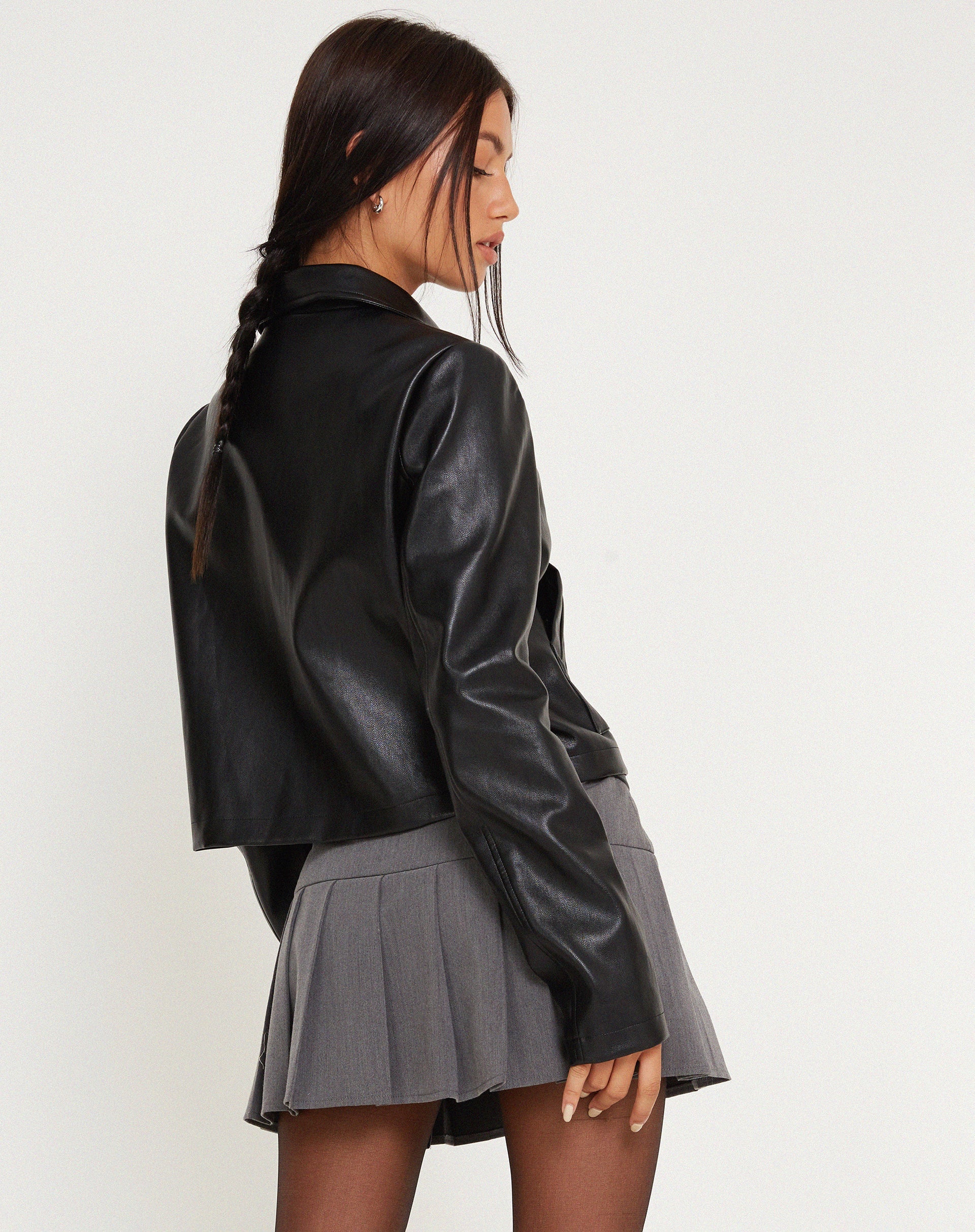 Image de la veste zippée Yonde en PU noir