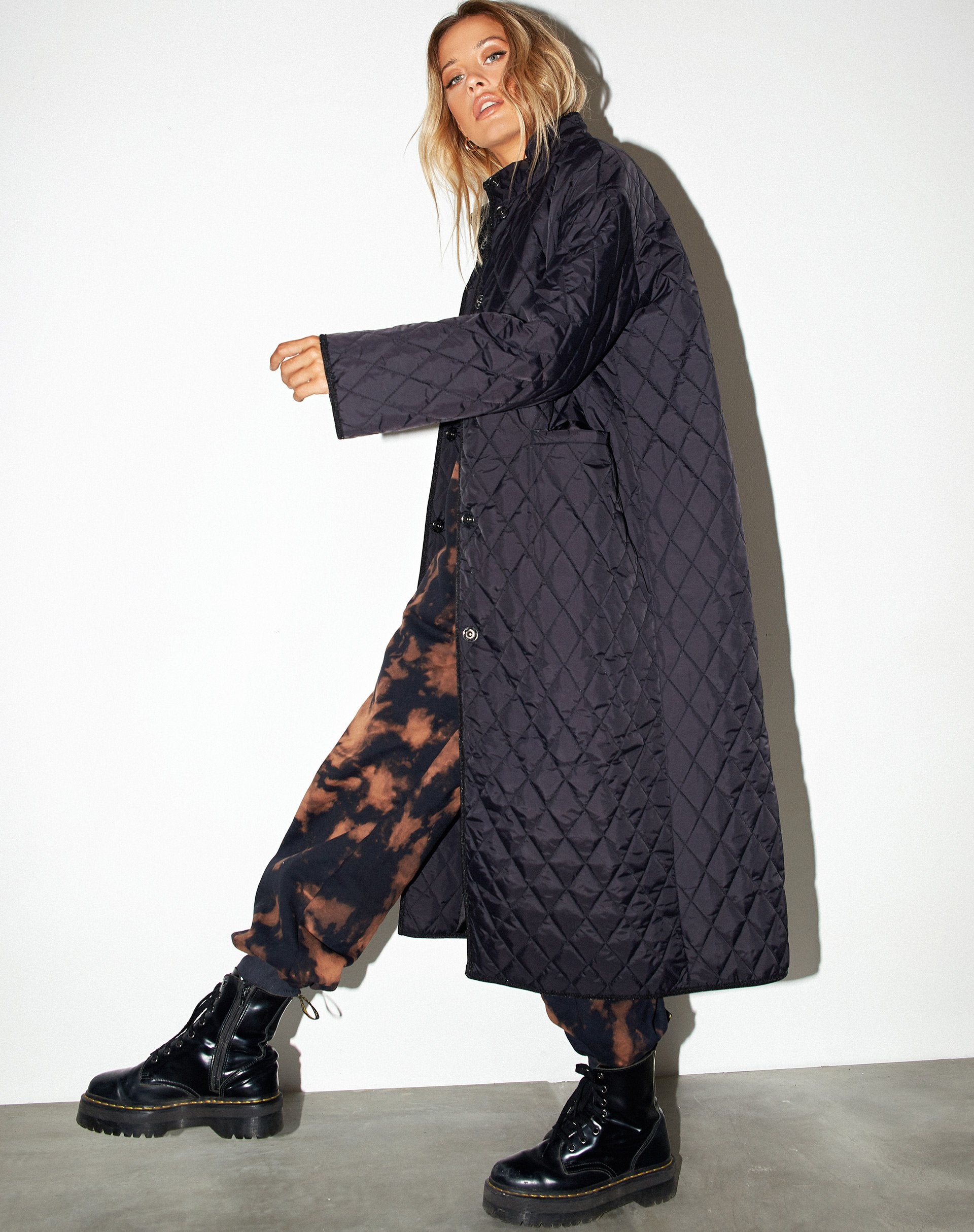 Image du manteau Zaza en noir