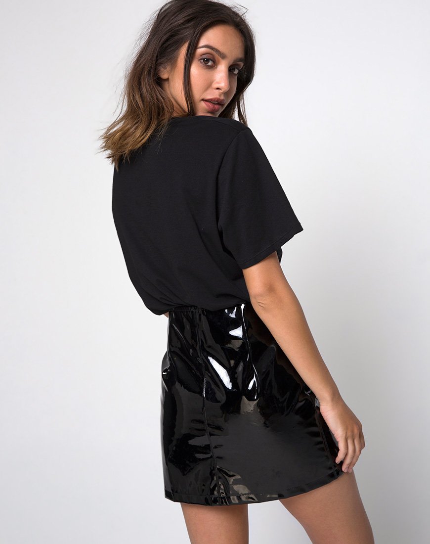 Image de la mini-jupe à anneaux en PU noir brillant