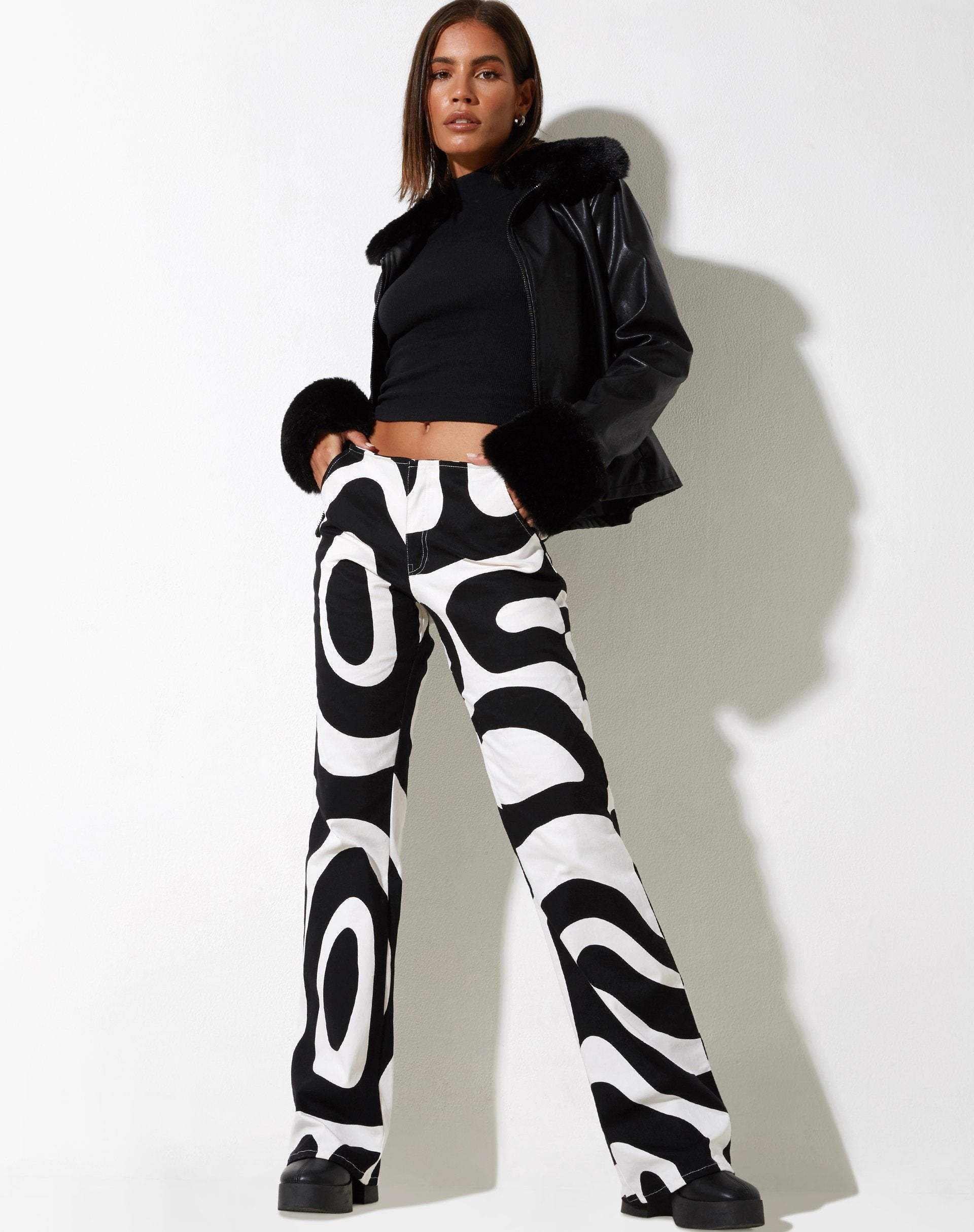 Pantalon Zoetry en Optic Swirl noir et blanc