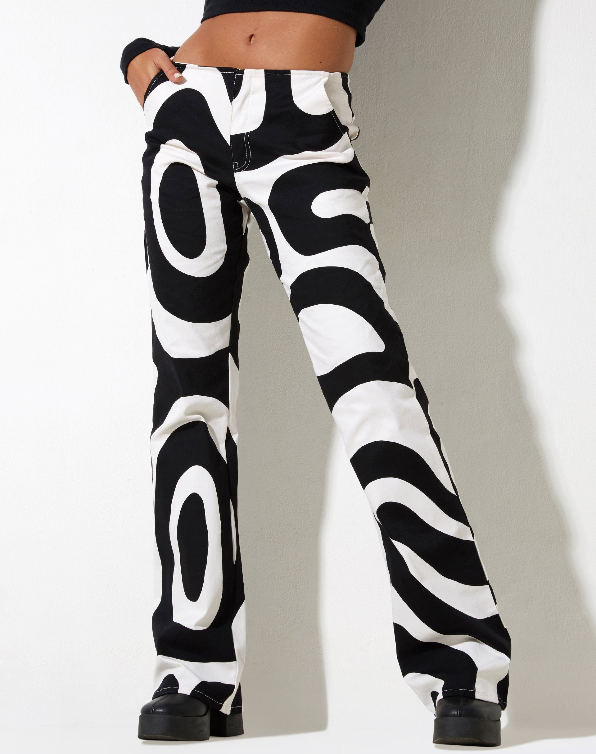 Pantalon Zoetry en Optic Swirl noir et blanc