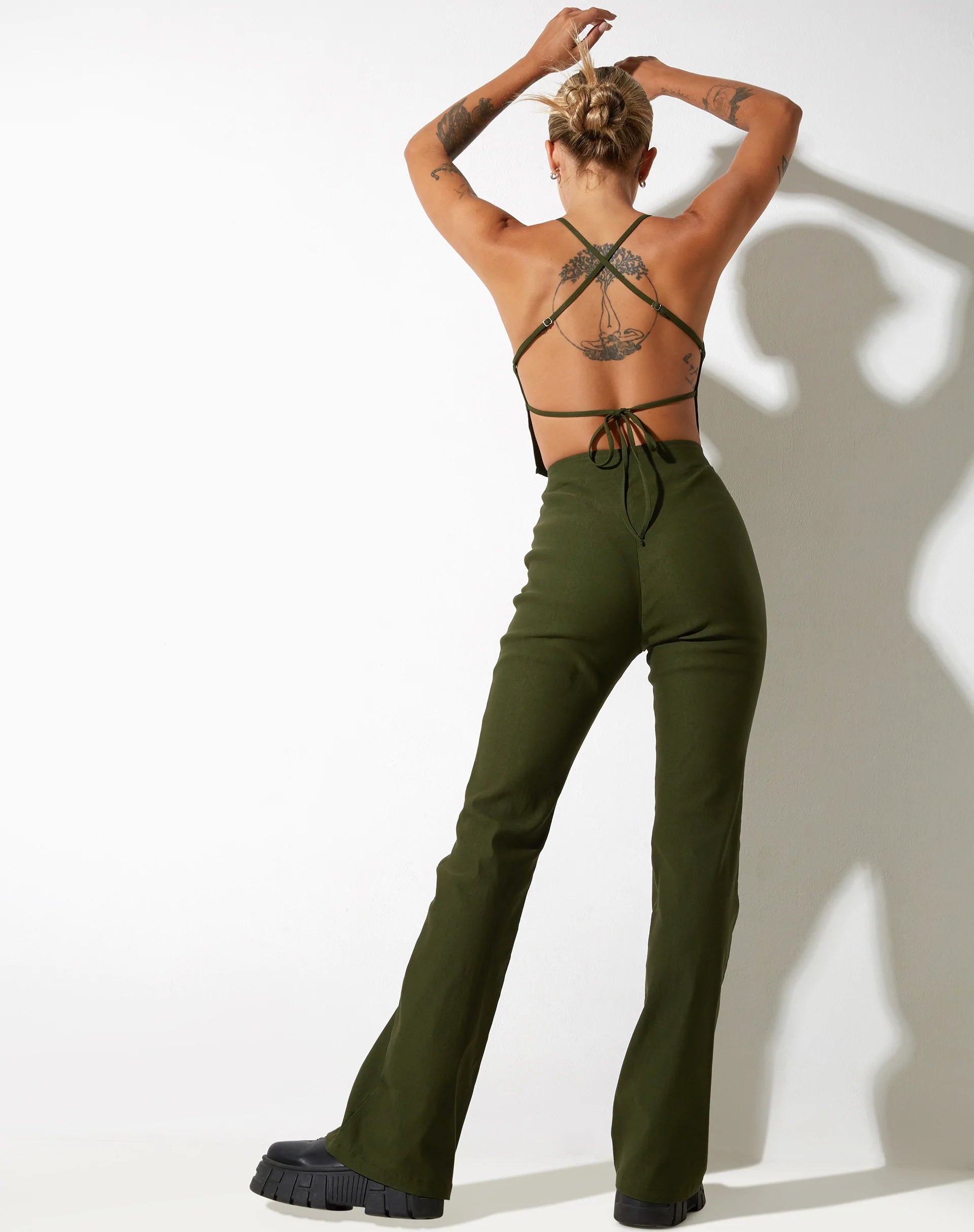 Image de Zorah Flare Trouser in Tailoring Olive