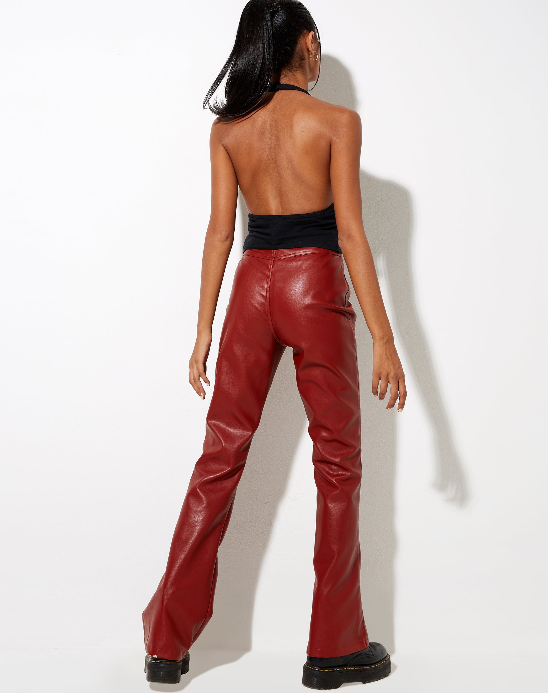 Image de Zoven Flare Trouser in Pu Red