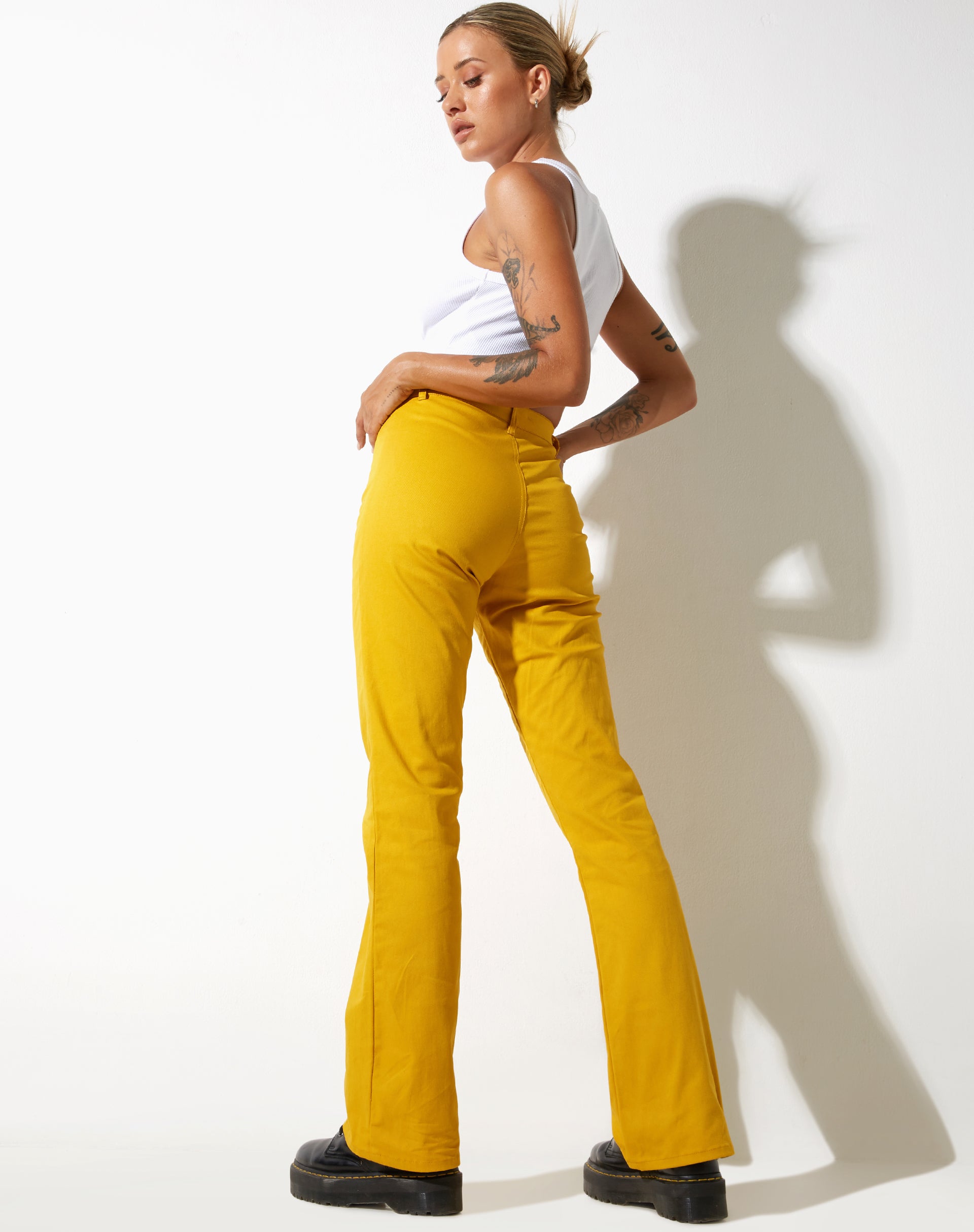 image de Zoven Flare Trouser in Twill Sulfur Mustard
