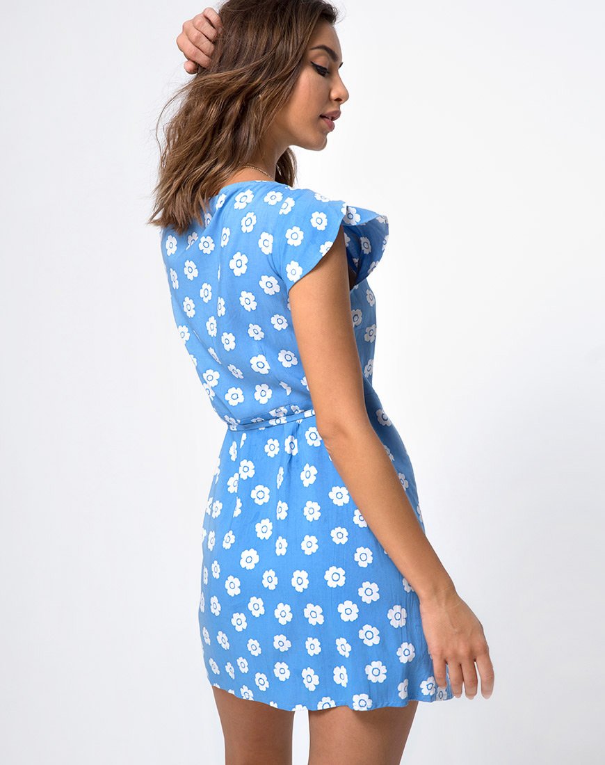Image de la robe Karill en timbre marguerite bleu ciel