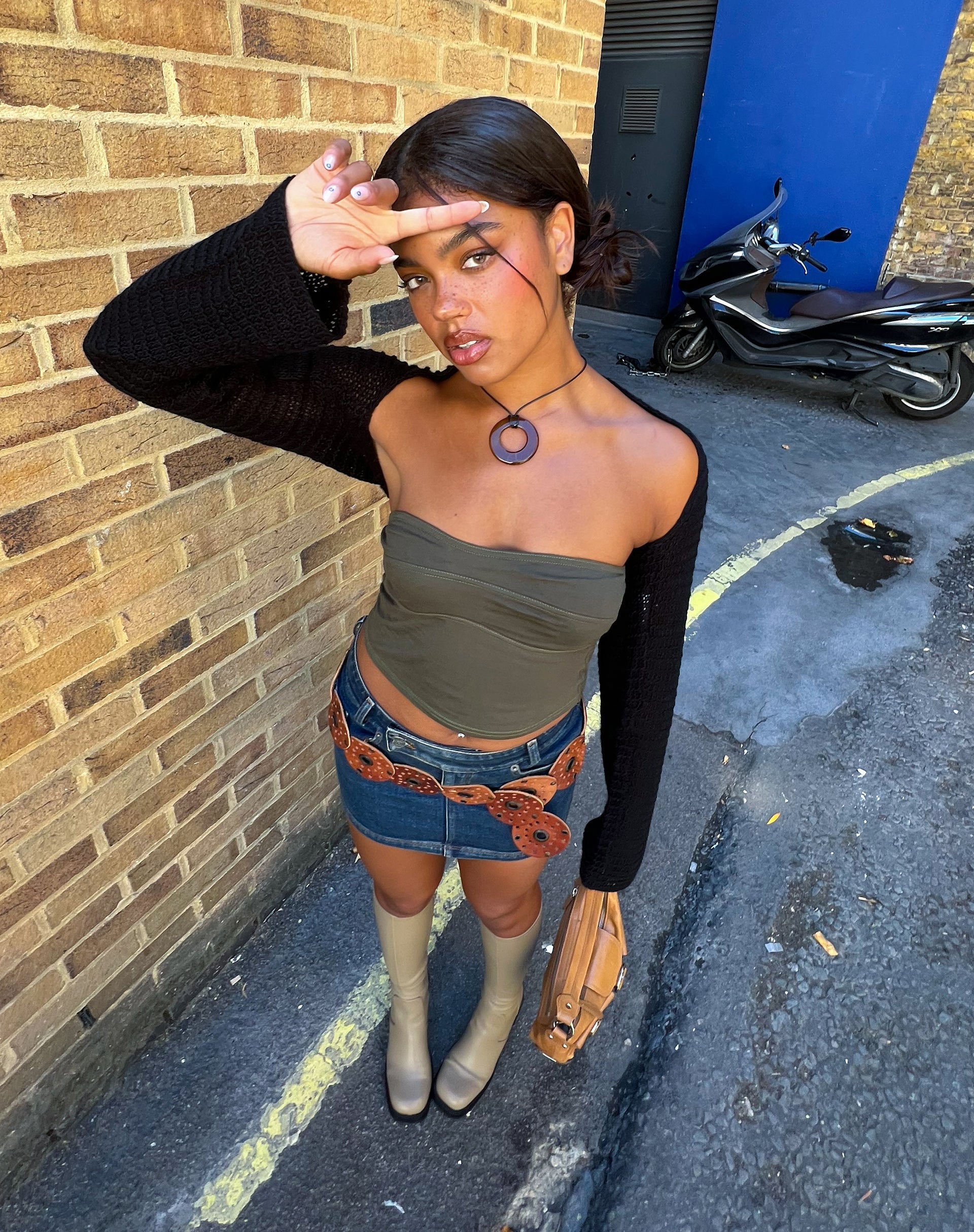 Image de Chae Bandeau Top in Olive